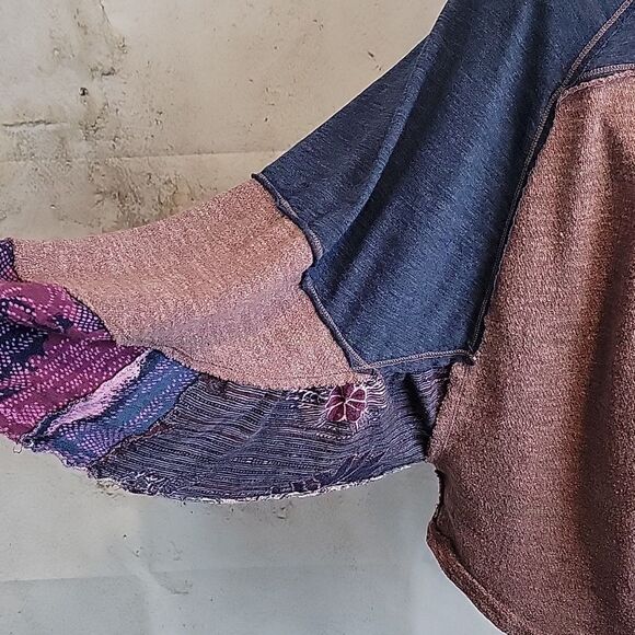 We the Free Friday Fever color block casual top Women's Size XS - Picture 4 of 12